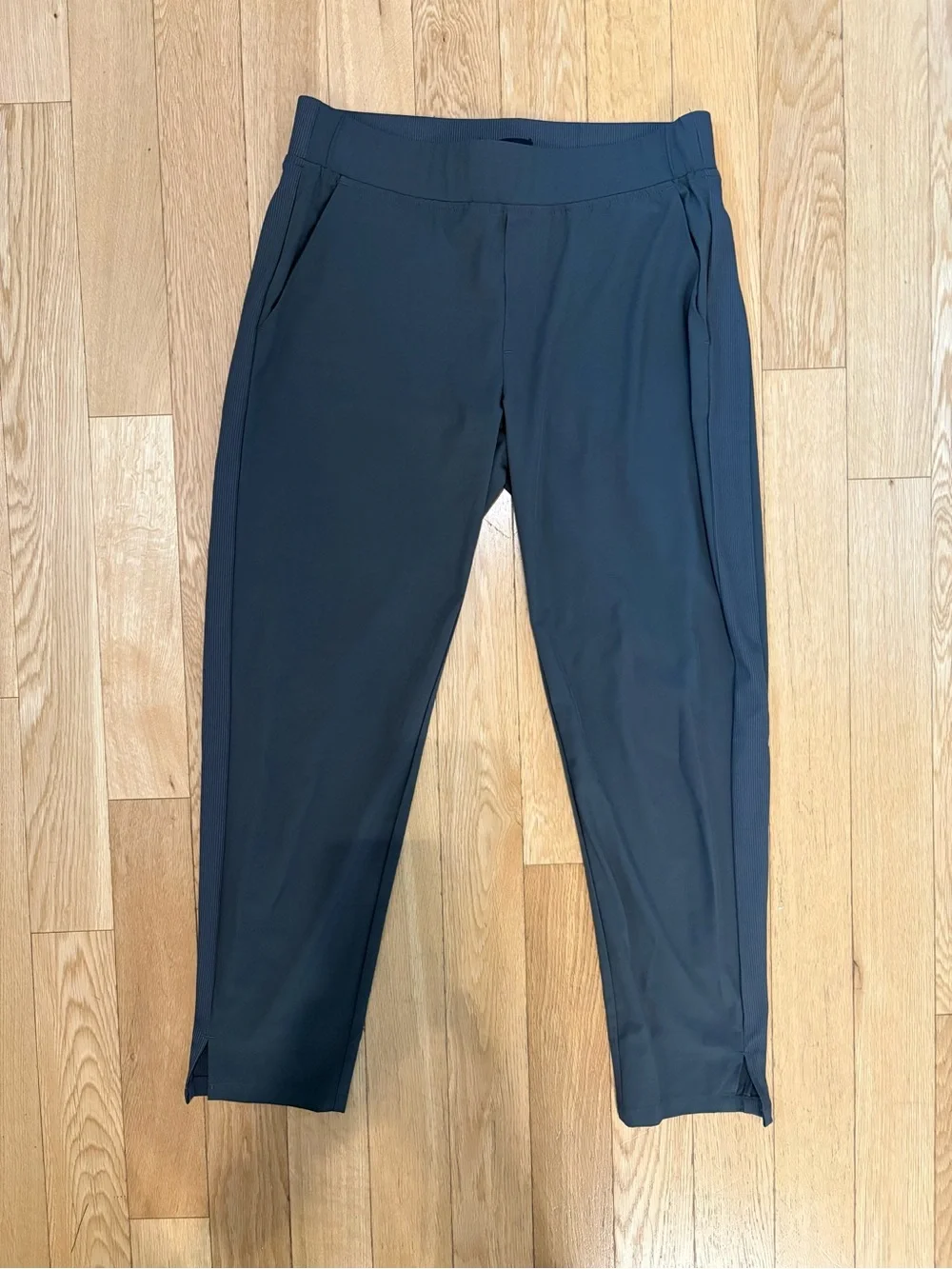 Quince Performance Tech Ankle Pant S Dark Olive Green Commuter Athleisure Travel